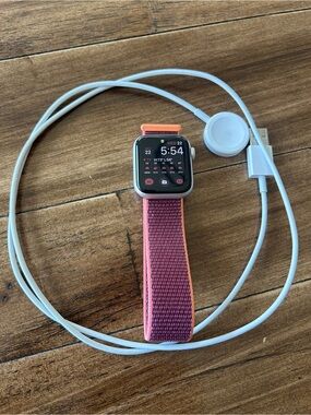 Apple Watch SE (GPS+Cellular) 2nd Gen